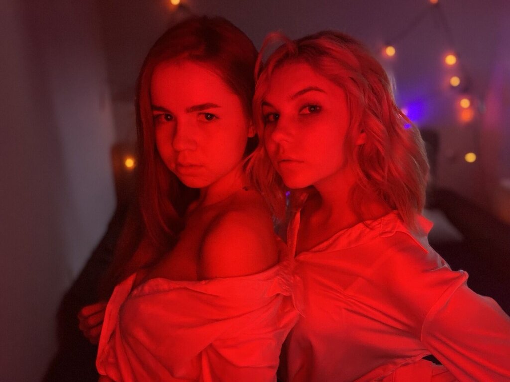 EvaAndTessa Porn Vip Show