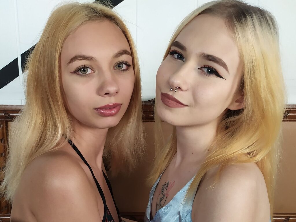 KarenAndAlison Porn Vip Show