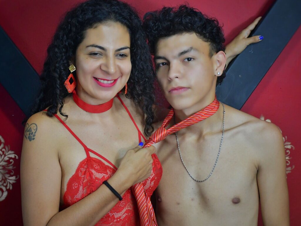 AlejaAndSebastia Porn Vip Show