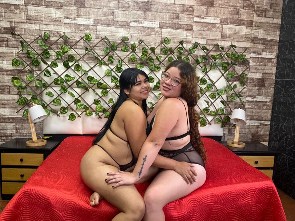 AmandaandEmilly Porn Vip Show