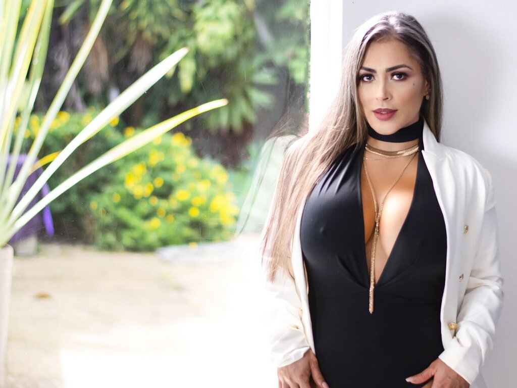 DanielaNicolls Porn Vip Show