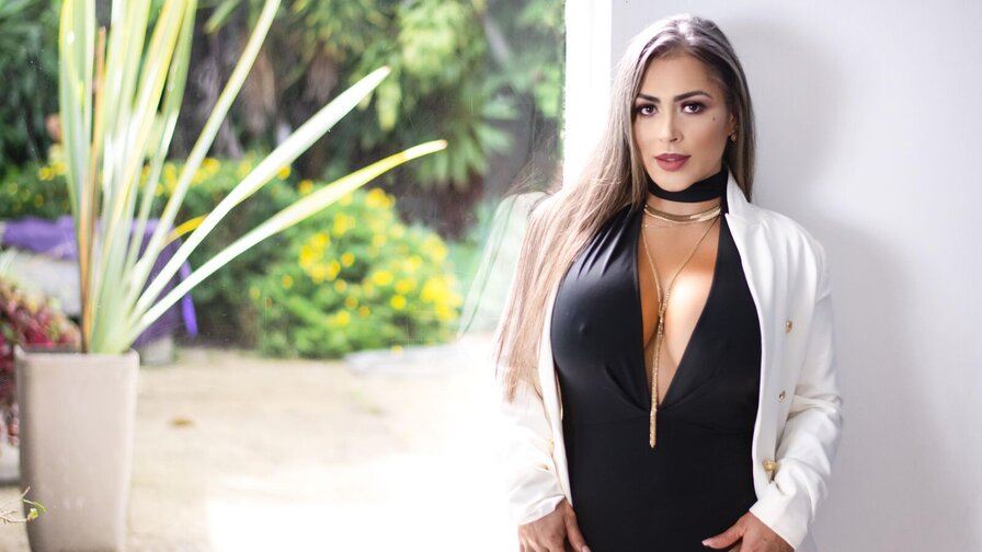DanielaNicolls Porn Vip Show