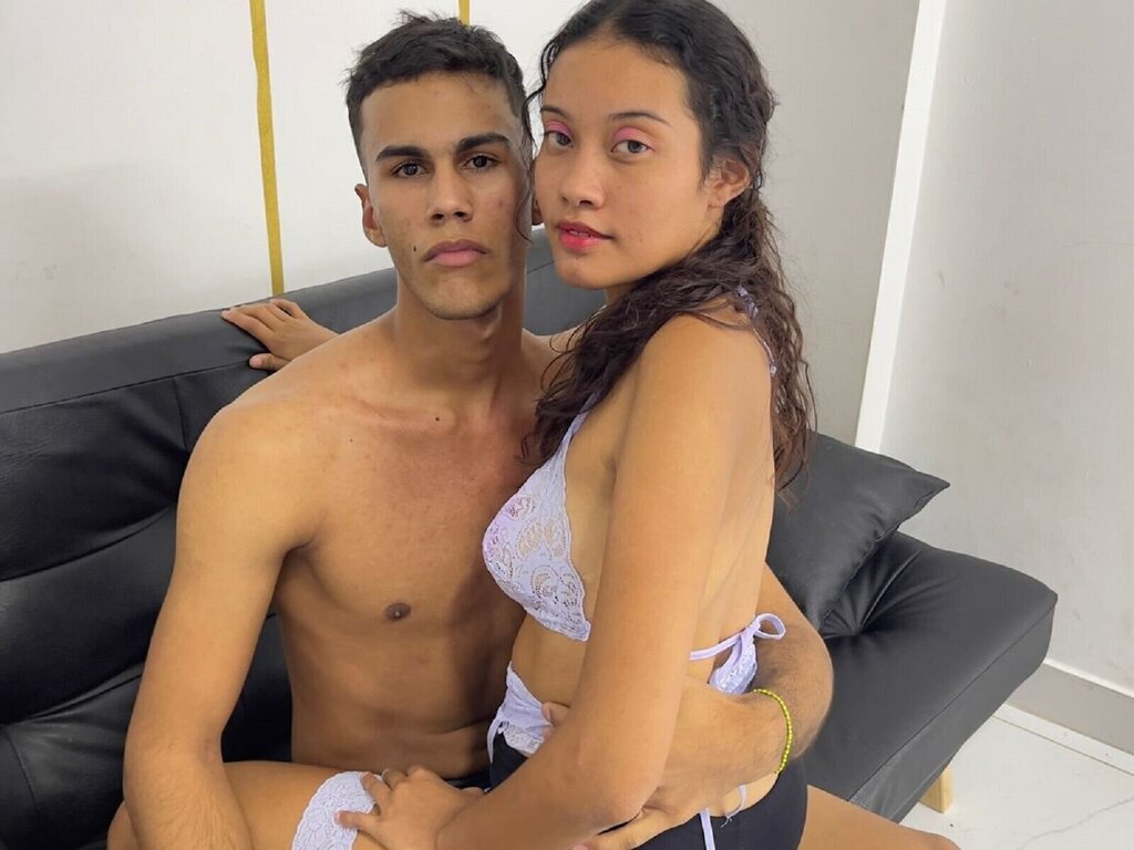 DiddyAndRenyrah Porn Vip Show