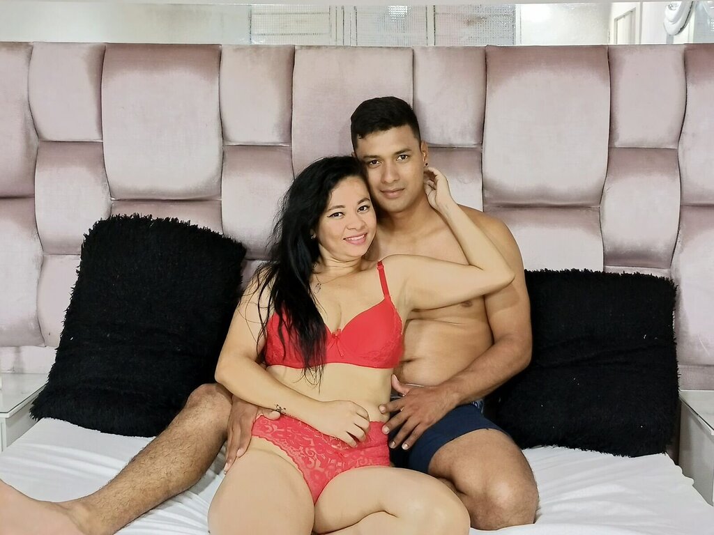 DylanAndLucia Porn Vip Show