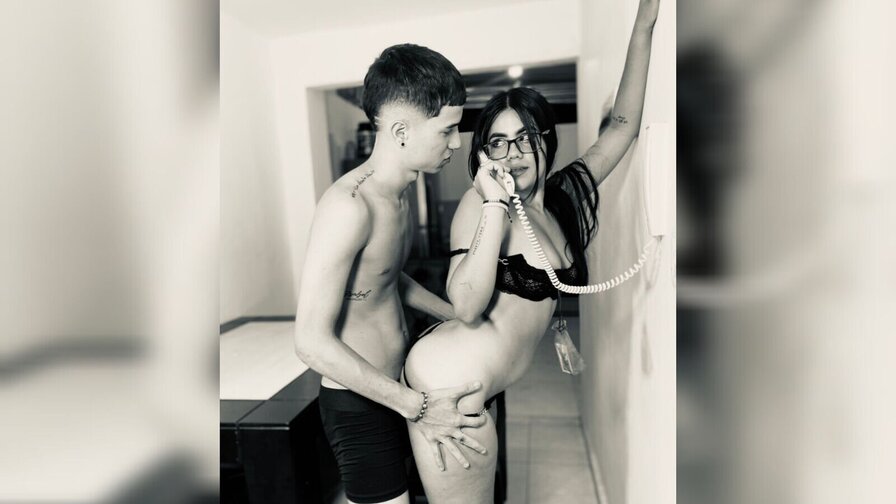 EsperanzaAndJey Porn Vip Show