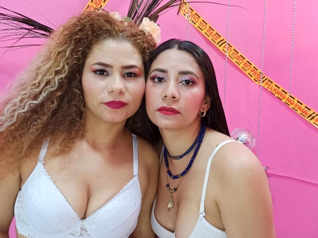 KatyAndCaroline Porn Vip Show