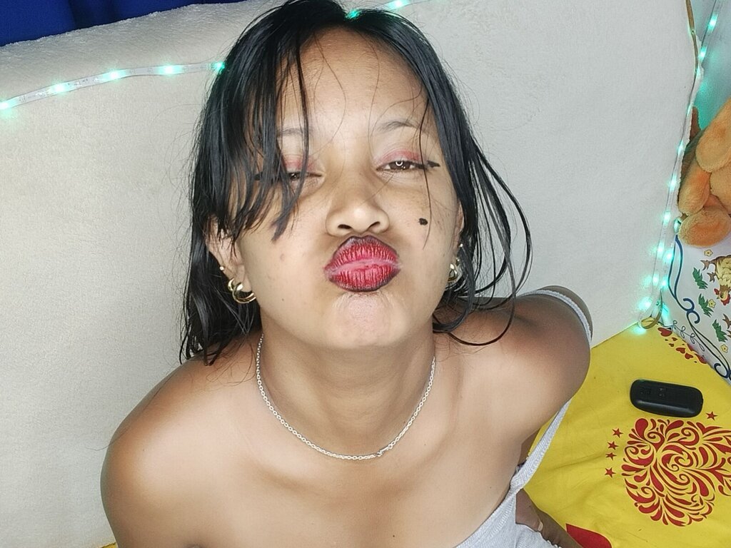 LuciaClarcksonne Porn Vip Show