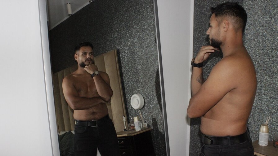 MatteoGiovanni Porn Vip Show