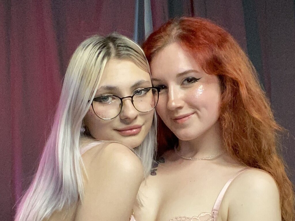 MaureenAndLorna Porn Vip Show