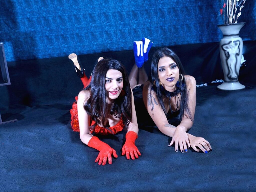 SilvanaandLuna Porn Vip Show