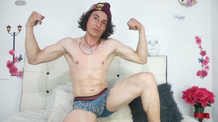 UrielJohnson Porn Vip Show