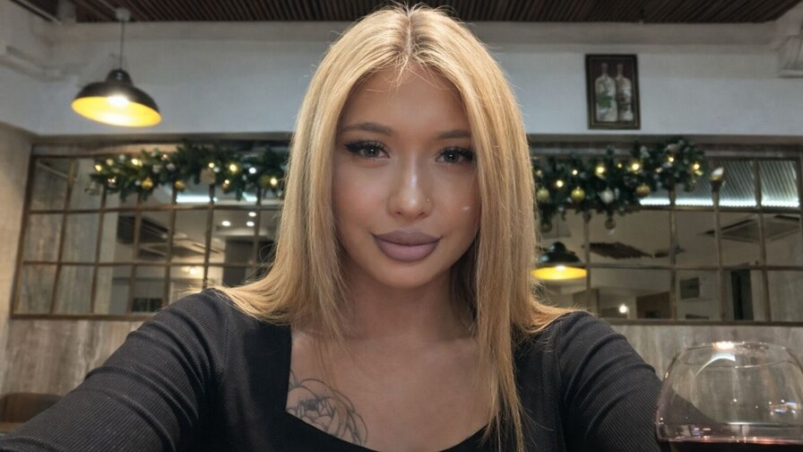 ViolaValentino Porn Vip Show